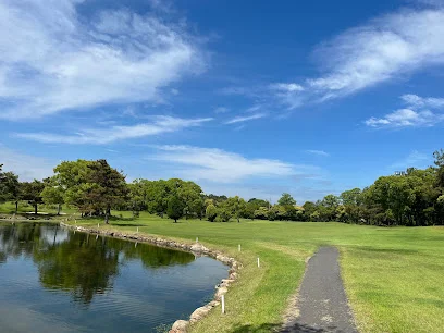 丸亀パブリックゴルフコースまで車で4分、1.3km