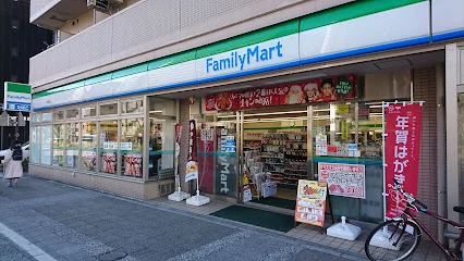 ファミリーマート 日進町店まで徒歩1分