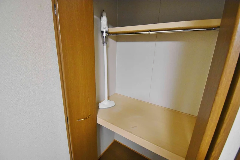 【収納完備】掃除機完備‼収納も広いので、岐阜県本巣郡滞在中のウィークリーマンション生活も快適自在に過ごせますね♪