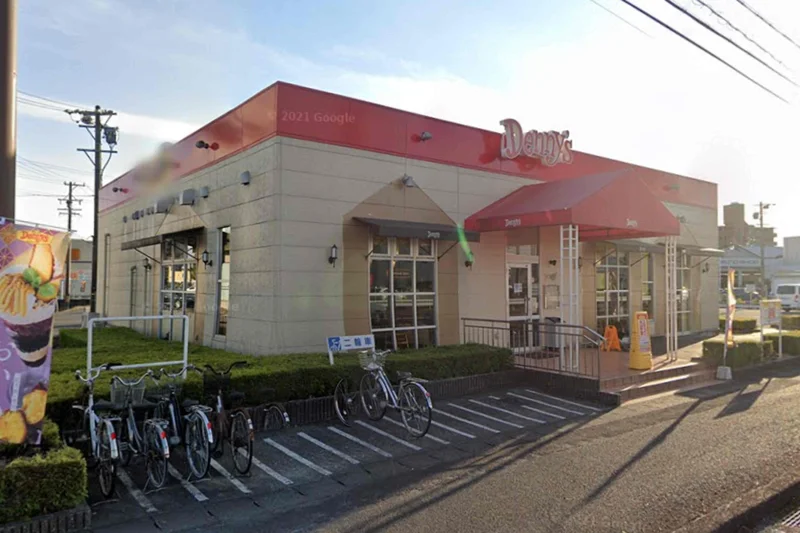デニーズ 岐阜鏡島店　徒歩6分