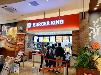 バーガーキング イオンモール各務原店まで車で4分