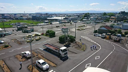 那加自動車学校まで徒歩3分