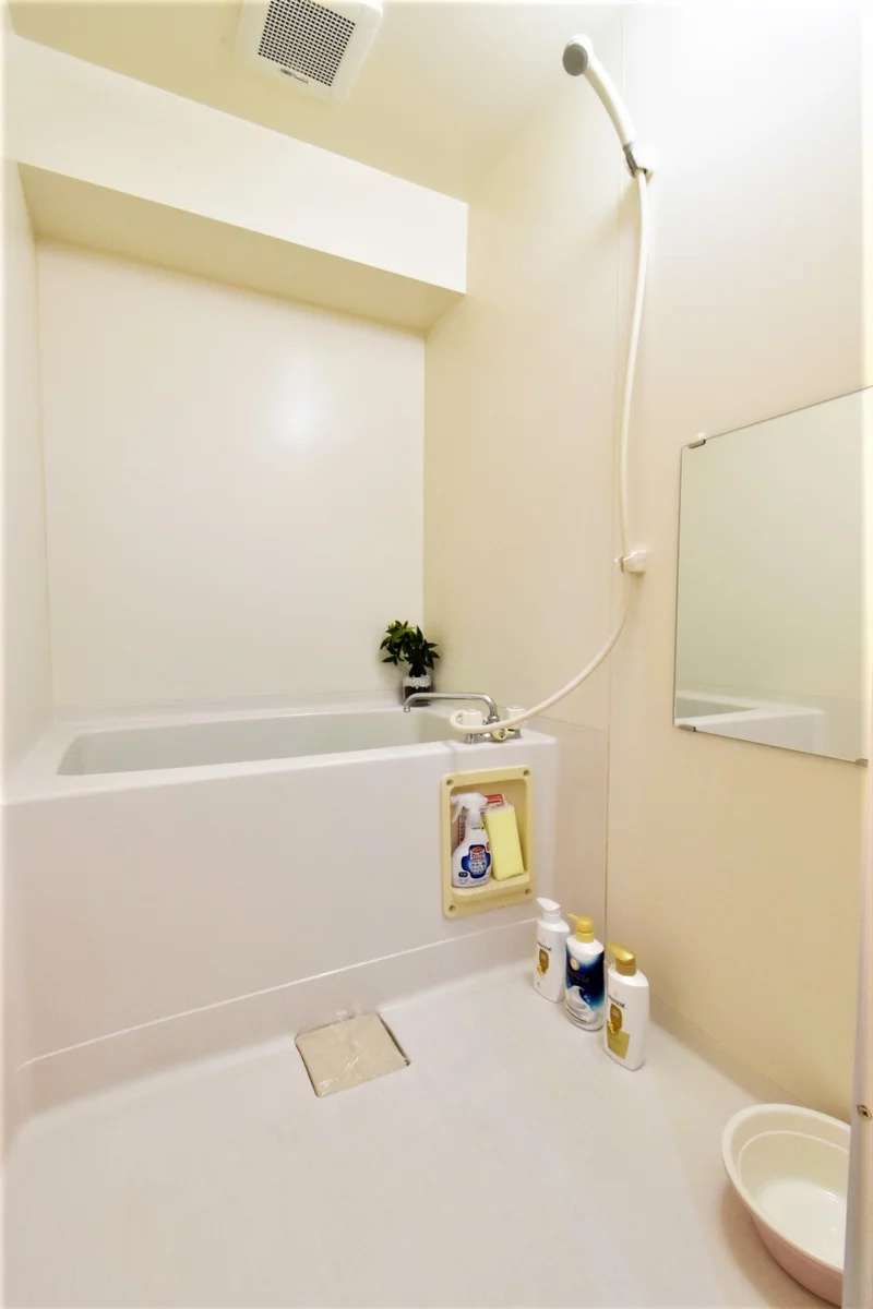 シャンプー・コンディショナー・ボディーソープやお風呂洗剤やスポンジもあり清掃可能！