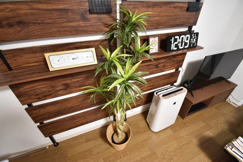 おしゃれな壁掛けラッグもございます(^^♪ご入居期間中お好きなアロマや小物を置いてみるものいいですね♪