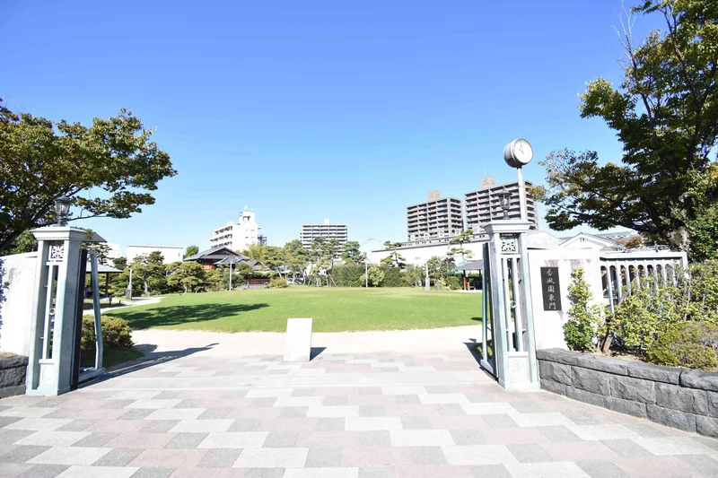 香風園まで徒歩1分、89ｍ