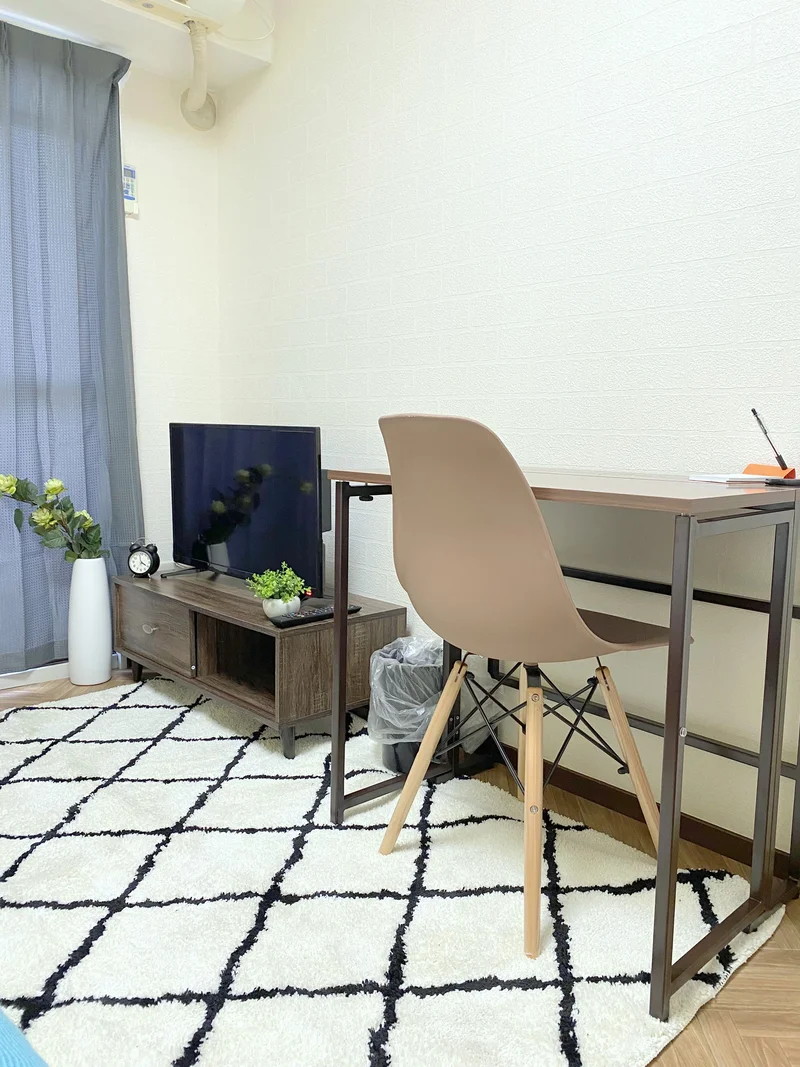 テレビもデスクもチェアも♪