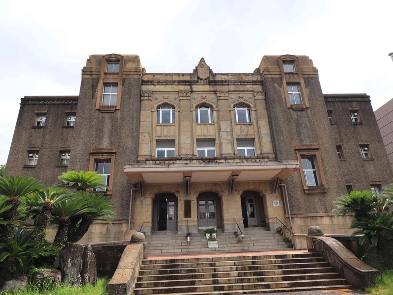 鹿児島中央公民館まで徒歩10分、700m