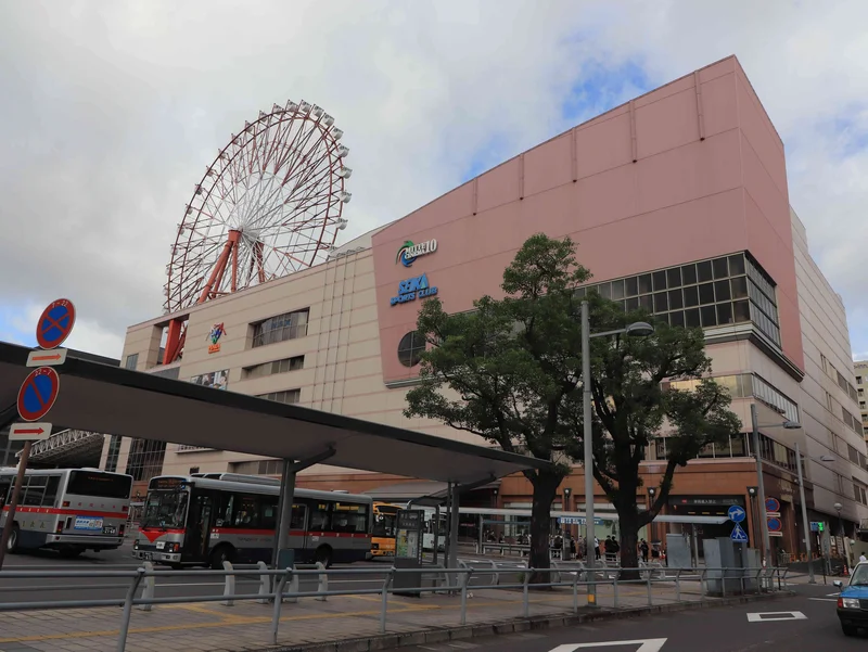 鹿児島中央駅まで徒歩12分、900ｍ
