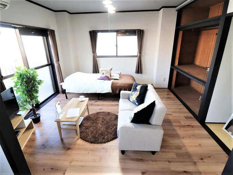 収納あり　掃除機・空気清浄機・コロコロなどあり