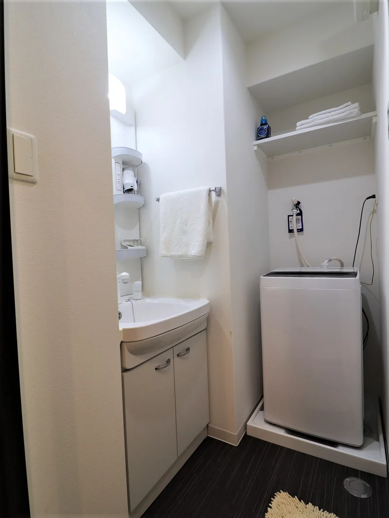 室内洗濯機で　コインランドリー不要！洗濯洗剤もあり　いつもきれいな衣類で生活を！