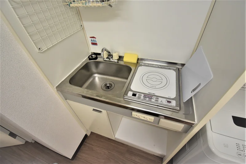 お箸、お鍋、包丁、お皿、ボウル、お玉、食器用洗剤、簡単な調理器具は各種取り揃えています♪富山駅前ウィークリーマンション・富山駅前マンスリーマンション♪