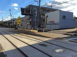 富山地鉄「小泉町駅」まで3.0km｡