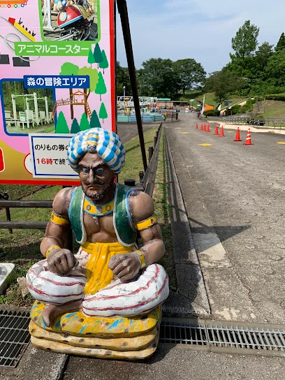 富山市ファミリーパーク 遊園地まで徒歩11分