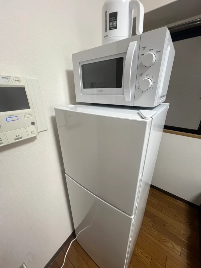 冷蔵庫、電子レンジ、ケトル付き♪