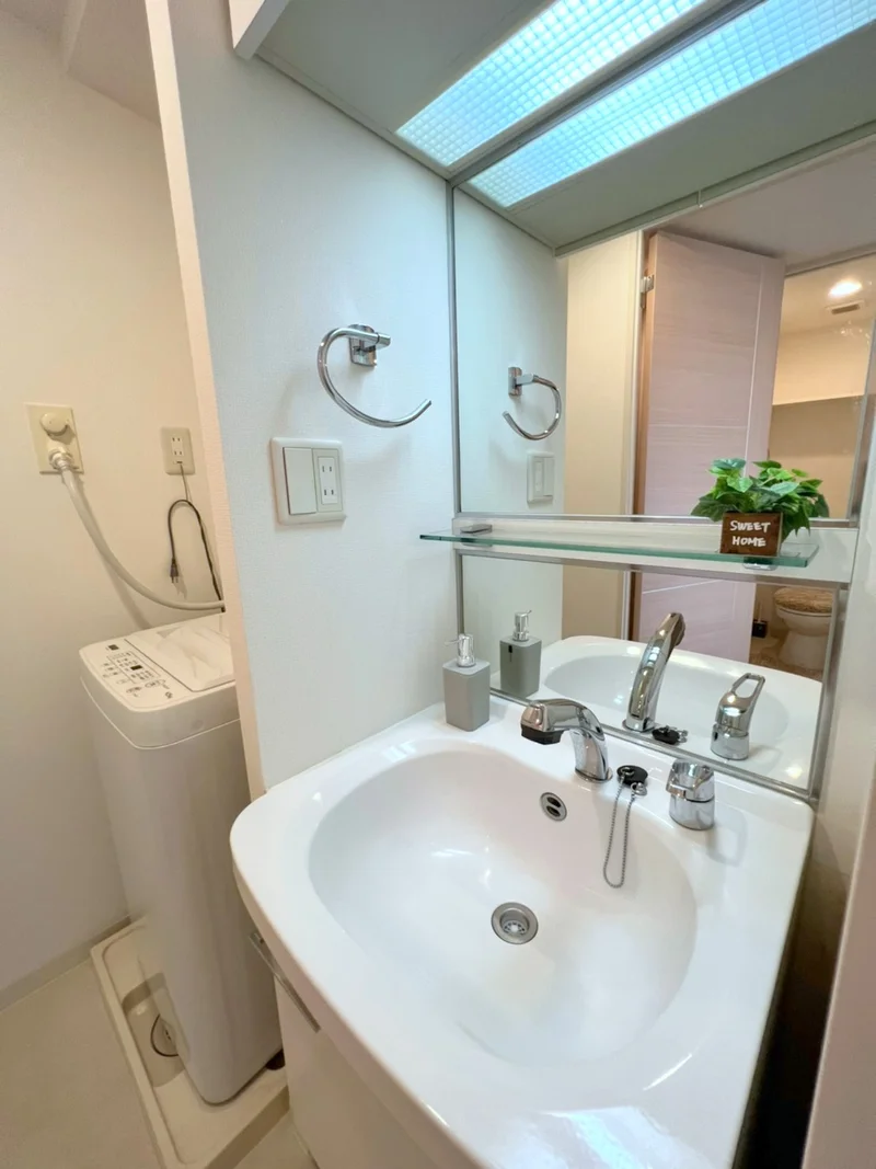 キレイな独立洗面台♪