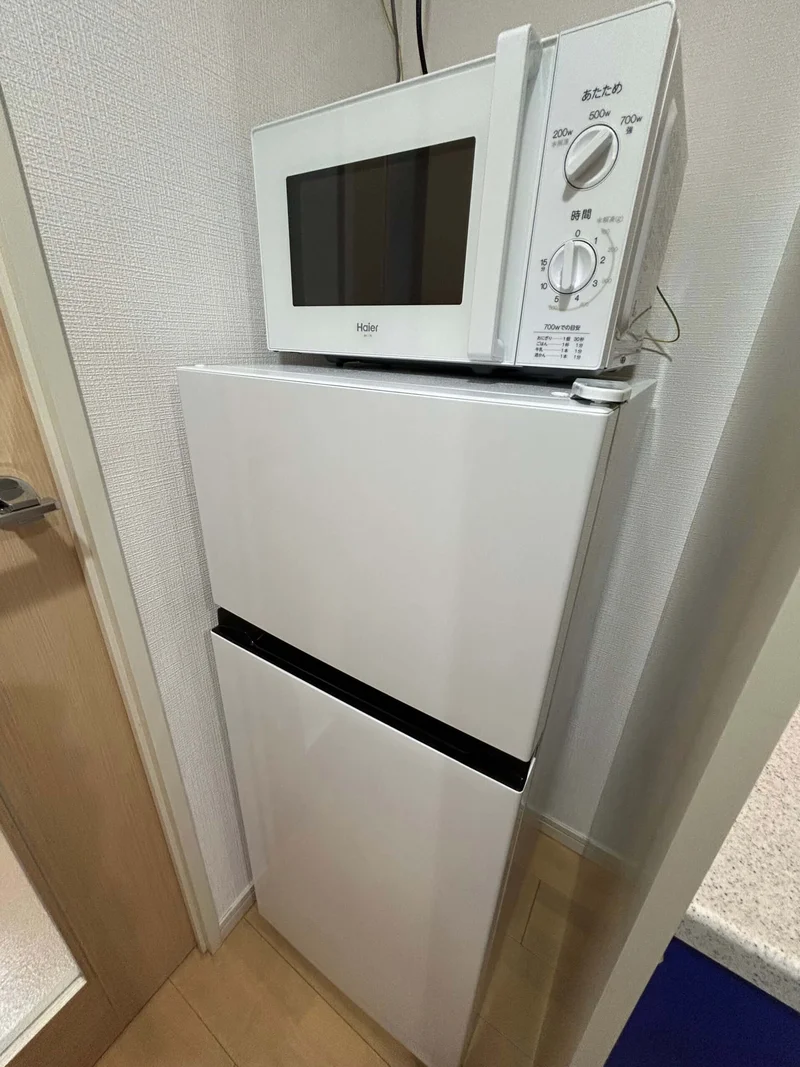 冷蔵庫と電子レンジもついてます♪