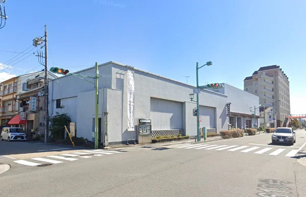桑名市博物館まで徒歩15分、1.1kｍ。