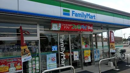 ファミリーマート 鈴鹿サーキット前店まで車で14分