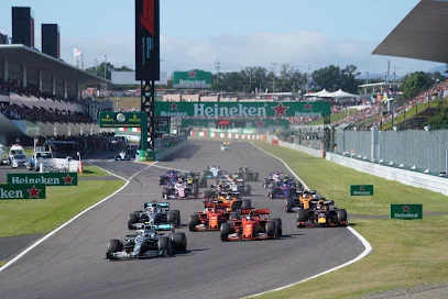鈴鹿サーキットまで車で13分