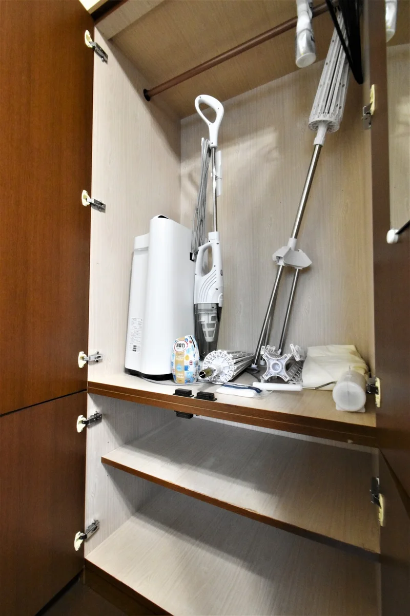 掃除機・空気清浄機・コロコロなどあり！　収納スペースとしてもご活用ください！