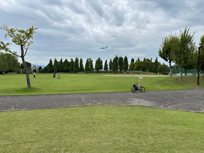 布瀬南公園運動広場まで徒歩12分