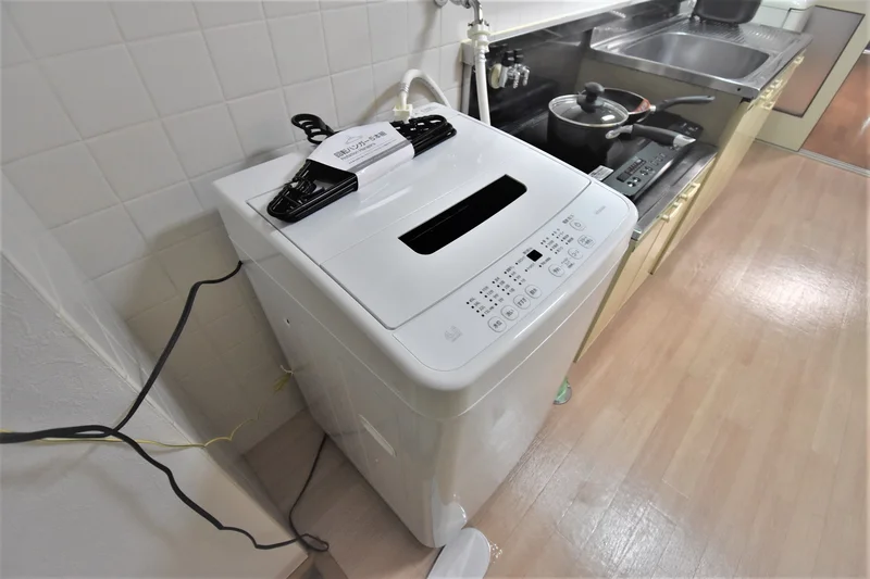 【洗濯機・タオル】ホテルと違い富山市ウィークリーマンションでは洗濯が毎日できます。その分、着替えも少なく、手軽に利用できるをコンセプトに7日以上の生活に適したお部屋となってます♪