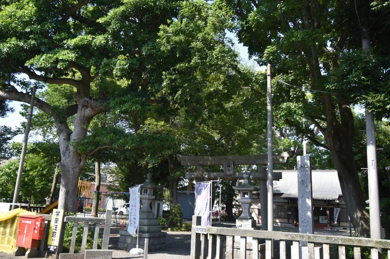 横割八幡宮