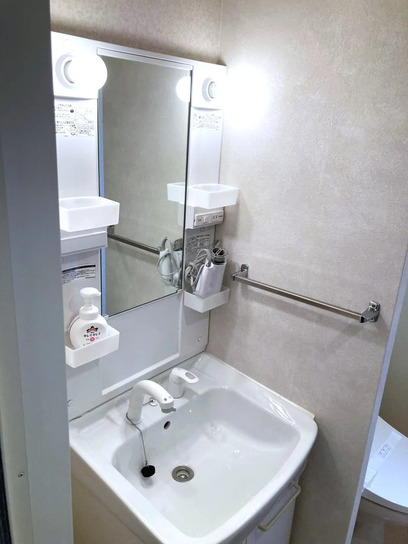 独立面台付きで朝支度やお風呂上りにも便利な設備