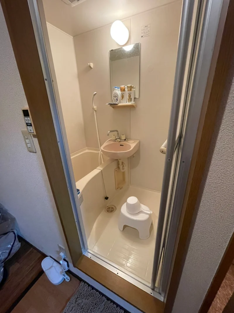 シャンプー・リンス・ボディソープ・風呂用洗剤・スポンジをご用意しておりますのでぜひご活用ください！滋賀彦根市ウィークリーマンションでは7日以上から利用可能★