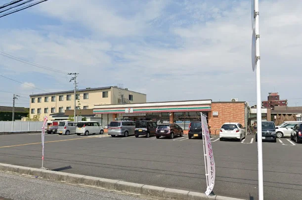 セブン-イレブン 彦根平田南店まで徒歩26分、2.1kｍ