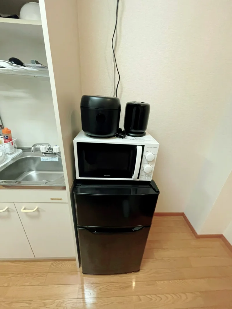 冷蔵庫も完備なので自炊や料理に最適♪長期の出張にお勧め★滋賀県長浜市ウィークリーマンションの人気物件♪【格安】