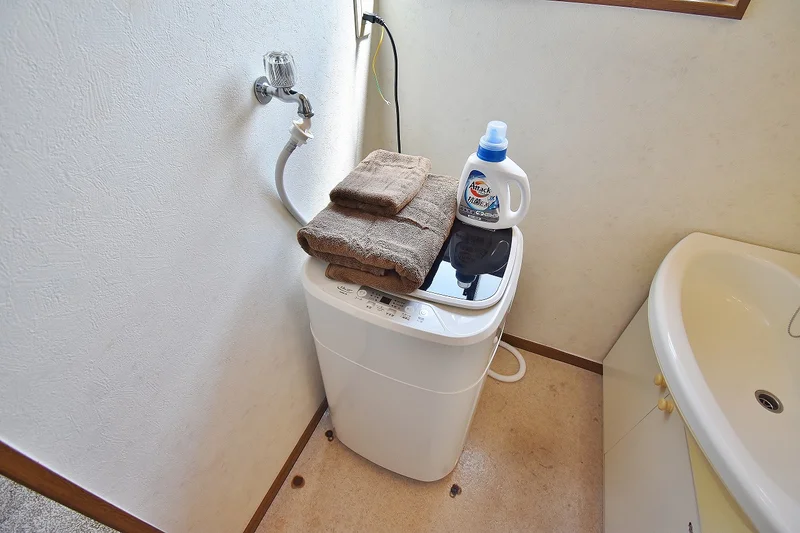 独立洗面台、洗濯機も完備‼タオル、ドライヤー、歯ブラシ、ボディタオルも揃えてるのは滋賀県彦根市マンスリーマンションだけ♪