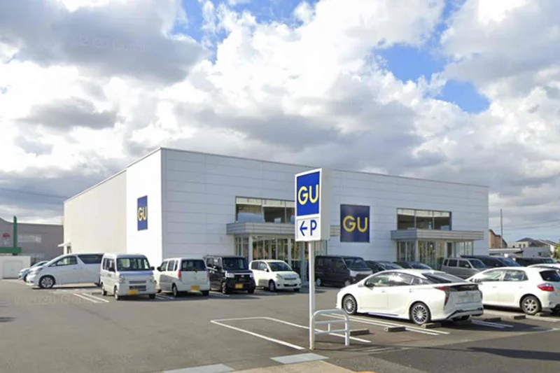 ジーユー 福井高柳店まで車で8分、3.2km