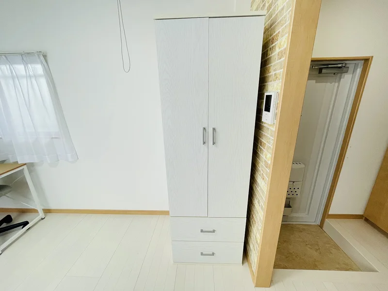 収納棚・室内物干もございます♪ベランダはございませんが、室内洗濯可能です！！