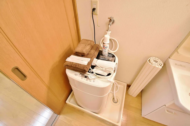 【洗濯機・タオル】ホテルと違い福井市ウィークリーマンションでは洗濯が毎日できます。その分、着替えも少なく、手軽に利用できるをコンセプトに7日以上の生活に適したお部屋となってます♪
