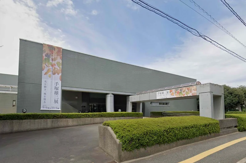 福井県立美術館まで徒歩27分、2.1kｍ。