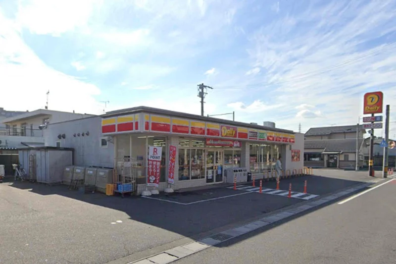 デイリーヤマザキ 岐阜梅園店まで車で5分、2.4ｋｍ