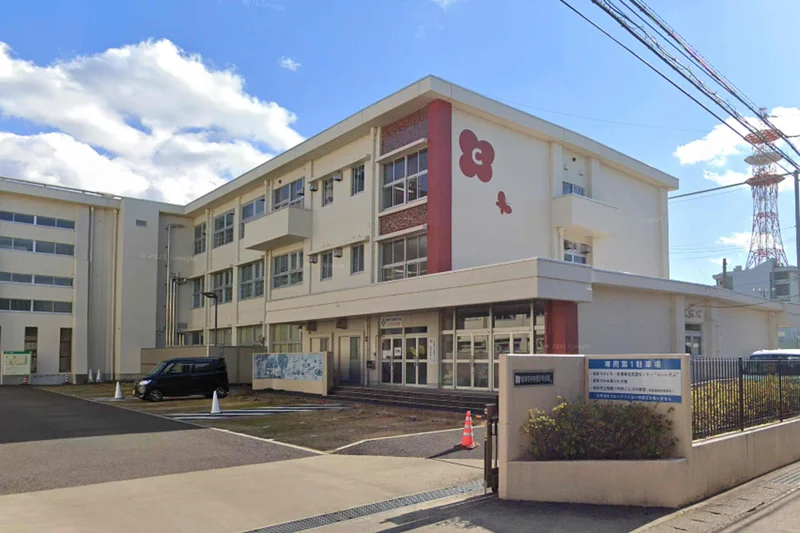 岐阜市中央青少年会館まで徒歩5分、350ｍ