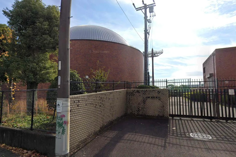 岐阜市科学館まで車で10分、3.9ｋｍ