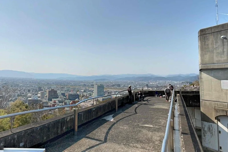 水道山展望台まで車で14分、5.5ｋｍ