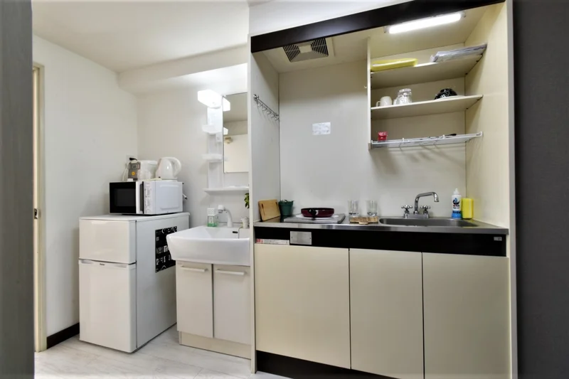独立洗面台ありで家電類多数♪　長期滞在でも自炊できて快適