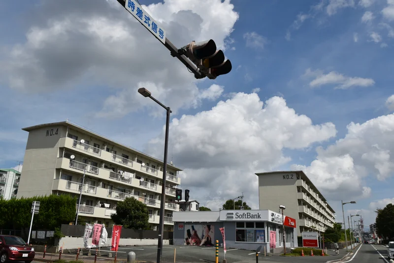 ソフトバンク県立劇場通り
