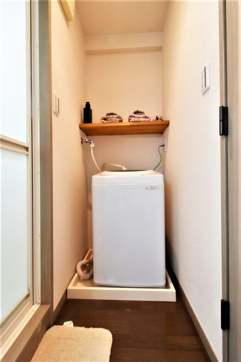 室内洗濯機置き場あり！　コインランドリーに行かなくても毎日洗濯ができるので便利です！