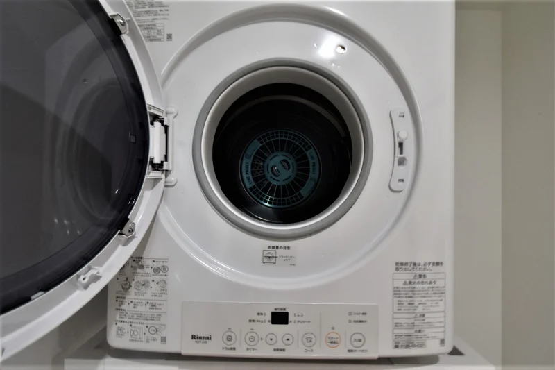 乾燥機内の　フィルターは必ず3回に1回は使用したら掃除御願いします。故障の原因となりますので費用が発生する可能性がります！