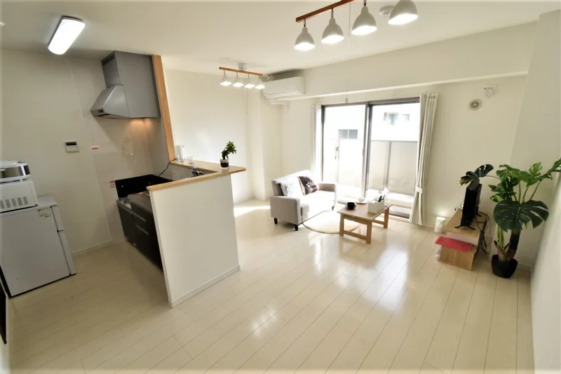 広々1LDKの対面キッチン！