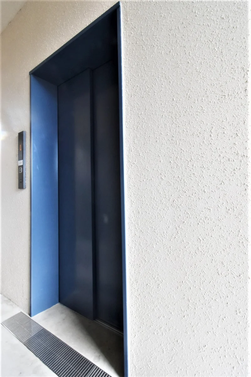 エレベーター付き！