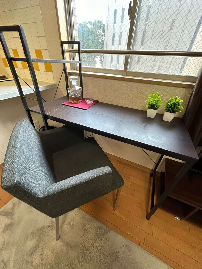 デスク・チェアもございます♪