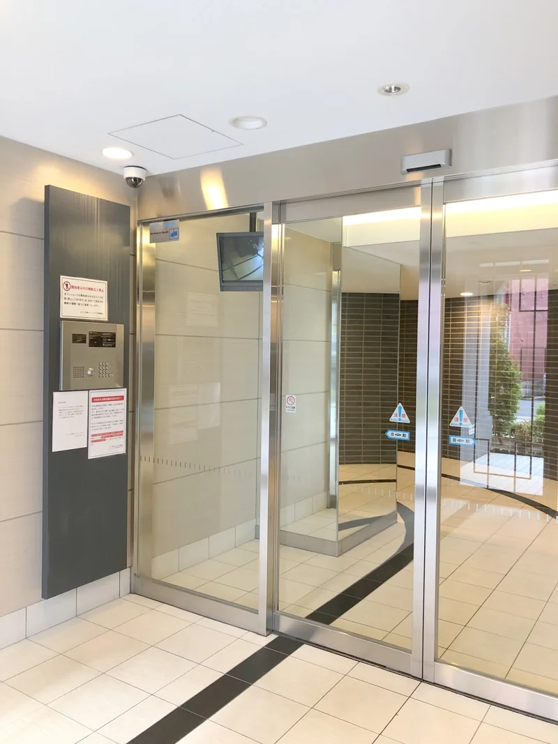 シンプルなエントランス♪