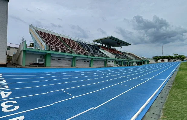 AGF鈴鹿陸上競技場まで車で17分、5.7kｍ。