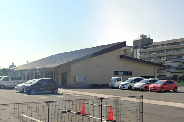 鈴鹿市牧田地区市民センターまで徒歩7分、500ｍ。